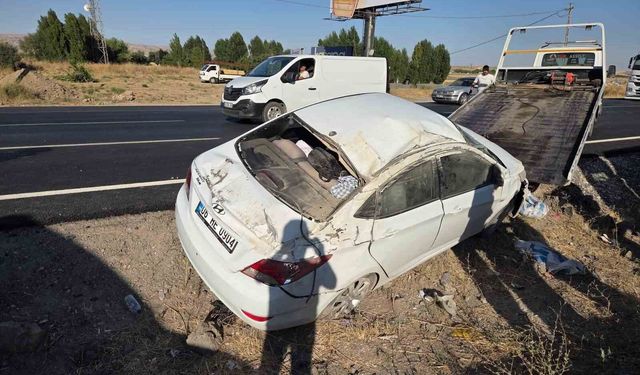 Ankara'da takla atan otomobilde 4 kişi yaralandı