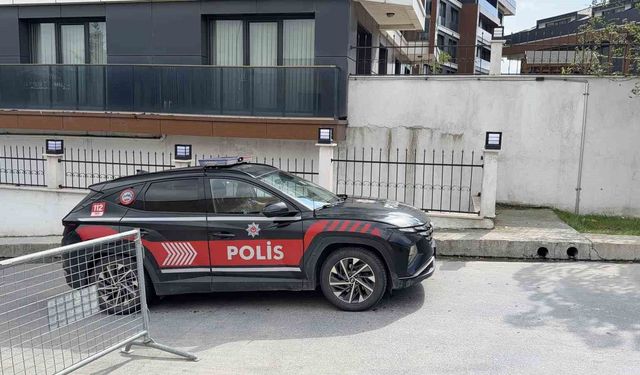 Annesiyle tartıştı, öfkesini İETT durağından çıkardı