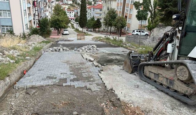 Bozulan yollar onarılıyor