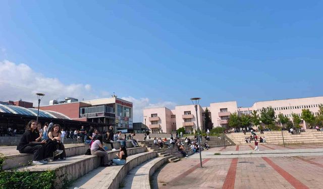 OMÜ'de 48 bin öğrenci ders başı yaptı