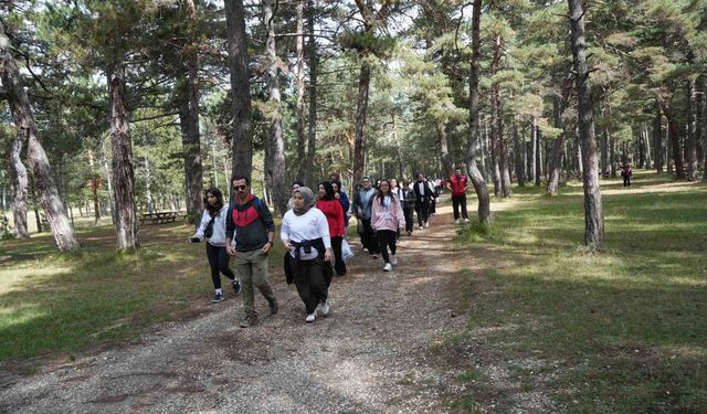 Üniversite öğrencileri doğada zaman geçirdi