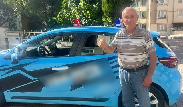 67 yıllık ehliyet hayalini gerçeğe dönüştürdü
