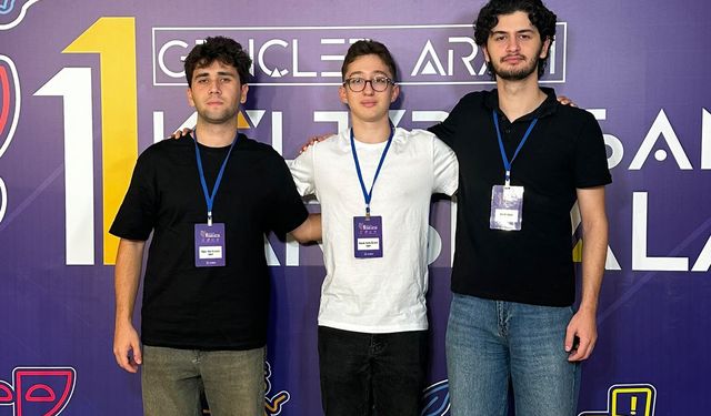 Sinoplu gençlerden bilgi yarışmasında başarı
