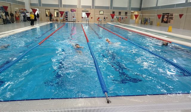 Boyabat'ta kulaçlar Cumhuriyet Bayramı için atıldı