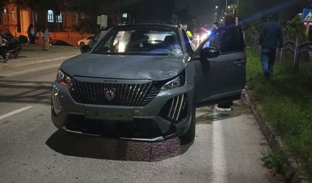Otomobilin çarptığı bisikletli ağır yaralandı