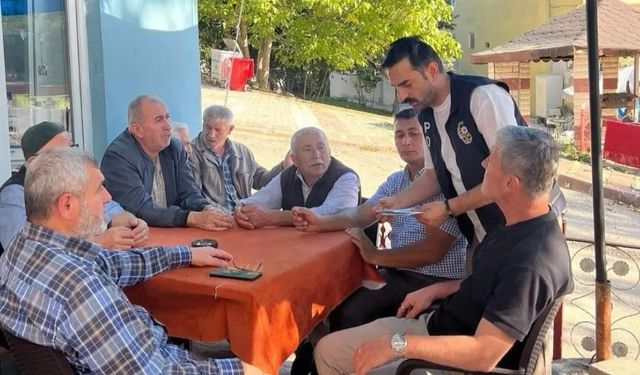Sinop'ta polis ekipleri vatandaşları bilinçlendiriyor