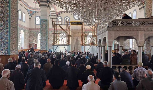Vefat eden din görevlileri için mevlid-i şerif okutuldu