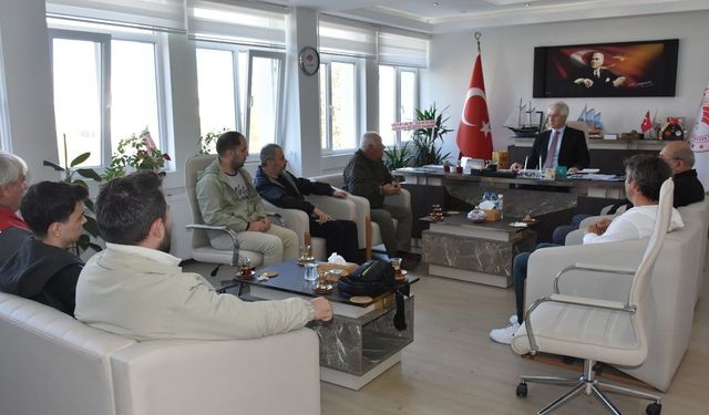 Basın mensuplarından İl Tarım ve Orman Müdürü Murat Genc’e ziyaret
