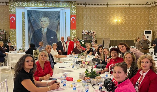 Sinop Mübadele Derneği, Cumhuriyet Bayramı coşkusuna ortak oldu