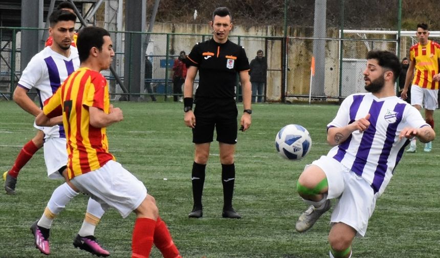 Orduspor, çoğunluğu depremzede futbolculardan oluşan kadrosuyla yeniden yeşil sahalara döndü