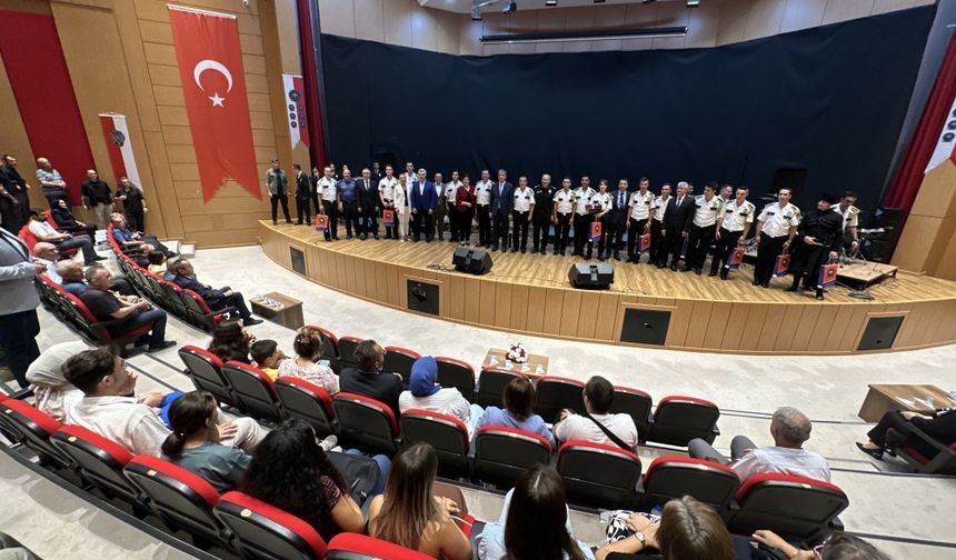 Karabük'te Polis Akademisi Bandosundan Zafer Bayramı konseri