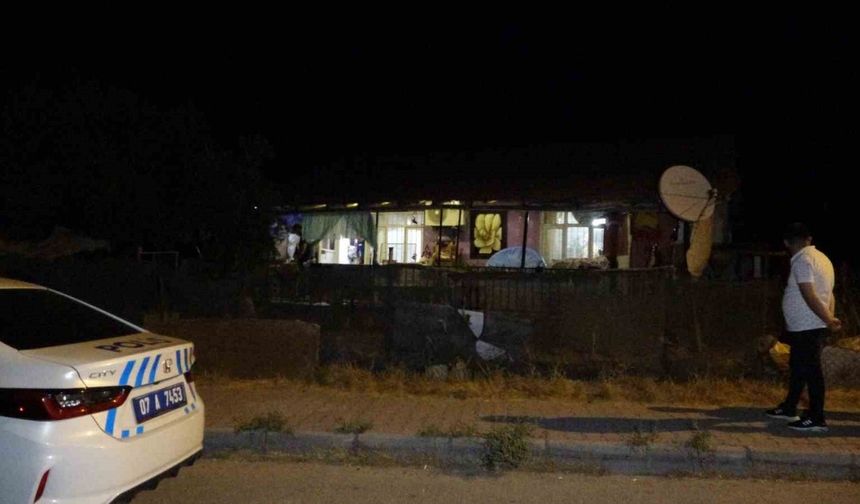 Antalya’da hurdacının eritmek istediği top mermisi patladı: 1 ölü, 1 yaralı
