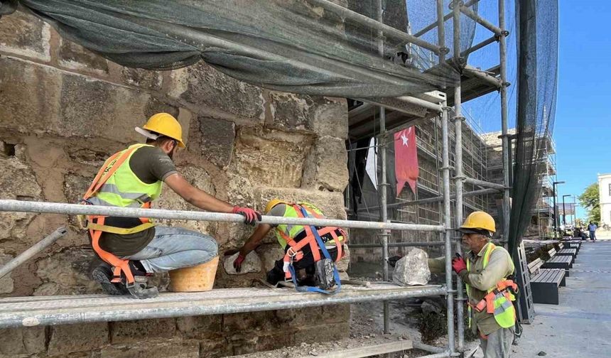 Sinop’ta kale surları ve saat kulesi restorasyonu