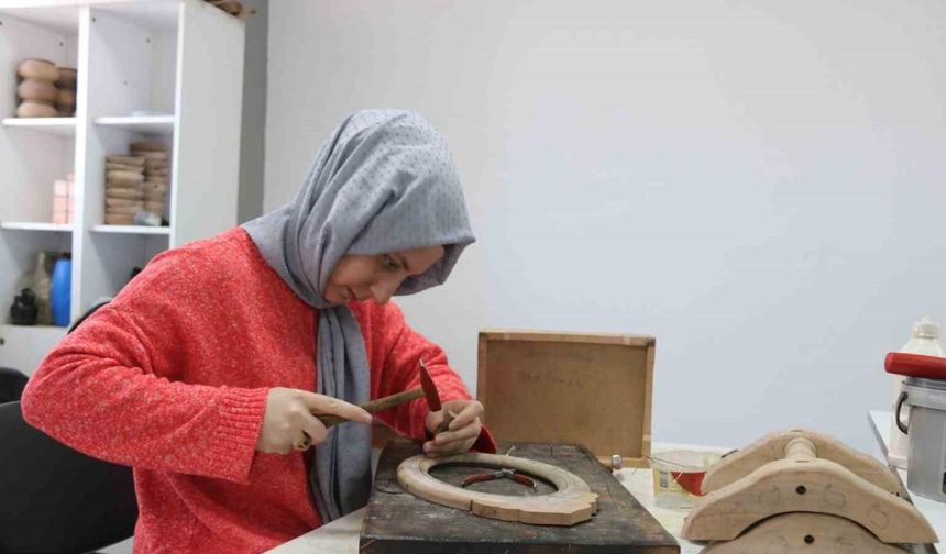 Mardin’de kadınlar ADEM’lerde kurslara katılarak zamanlarını değerlendiriyor