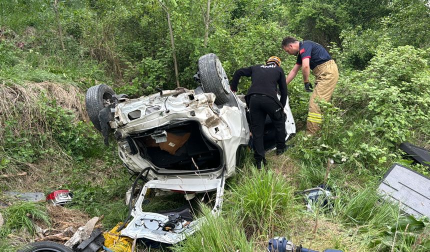 Karabük'te şarampole devrilen otomobilin sürücüsü kazayı yara almadan atlattı
