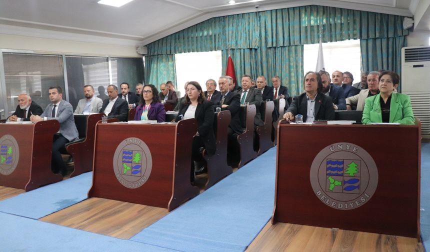 Ünye Belediye Meclisi ilk toplantısını yaptı