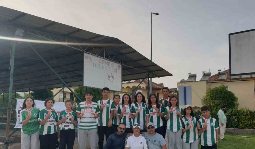 Alaçamspor Bocce Takımı 3 dalda Türkiye şampiyonu oldu