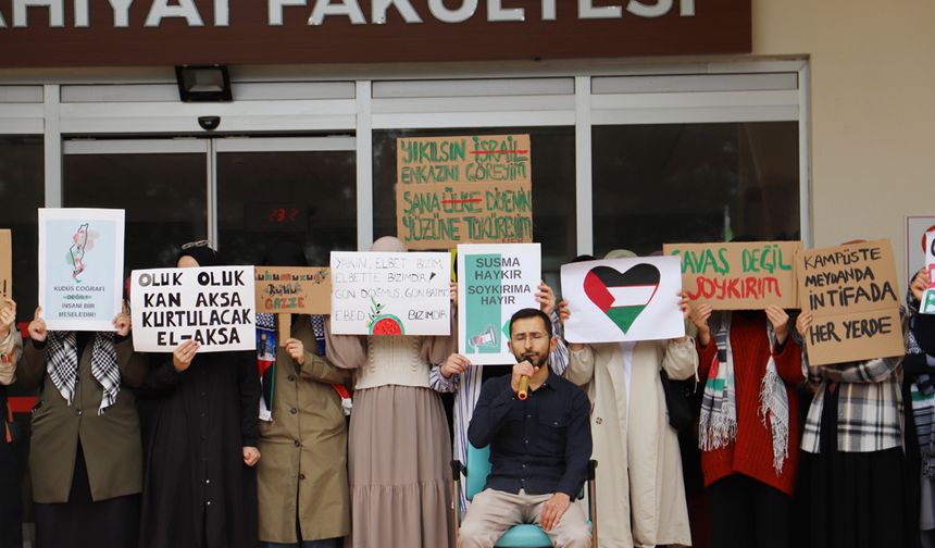 Amasya'da üniversite öğrencilerinden İsrail'in Gazze'ye yönelik saldırılarına tepki
