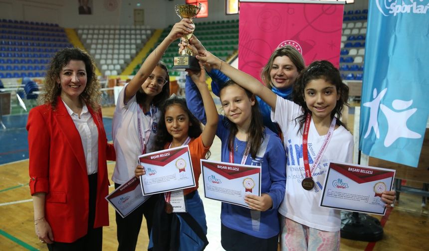 Türkiye Okul Sporları Satranç Şampiyonası sona erdi
