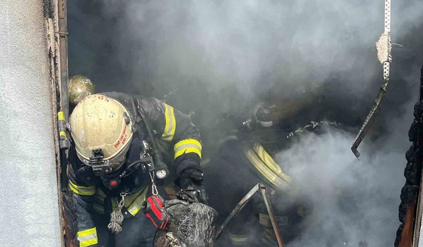 Binada yangın dehşeti: 7 yaşındaki çocuk hayatını kaybetti