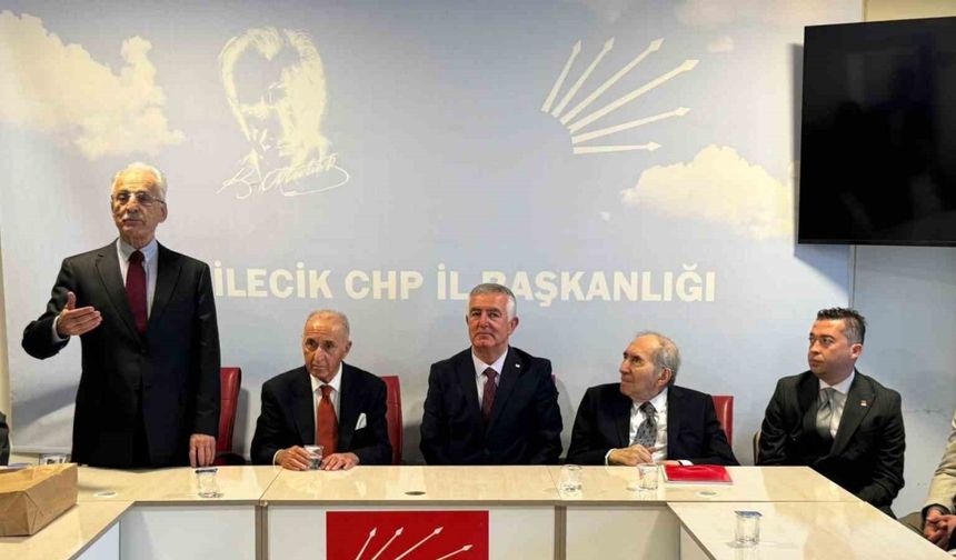 CHP’nin eski Genel Başkanları Altan Öymen ve Hikmet Çetin Bilecik’e geldi