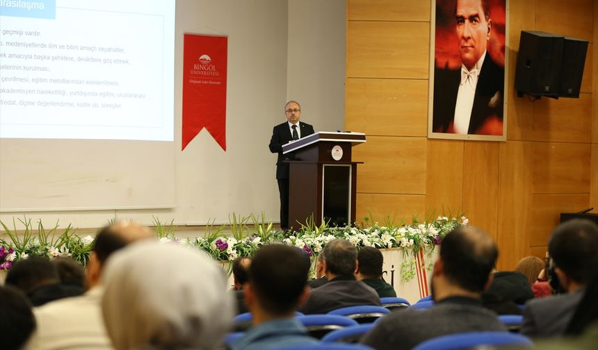 BİNGÖL - "Eğitimde Uluslararasılaşma ve Türkiye Konferansı" düzenlendi