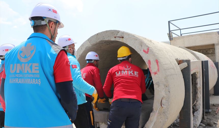 KAHRAMANMARAŞ - UMKE ekibi arama kurtarma tatbikatı yaptı