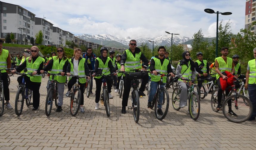 MUŞ - "11. Yeşilay Bisiklet Turu" düzenlendi