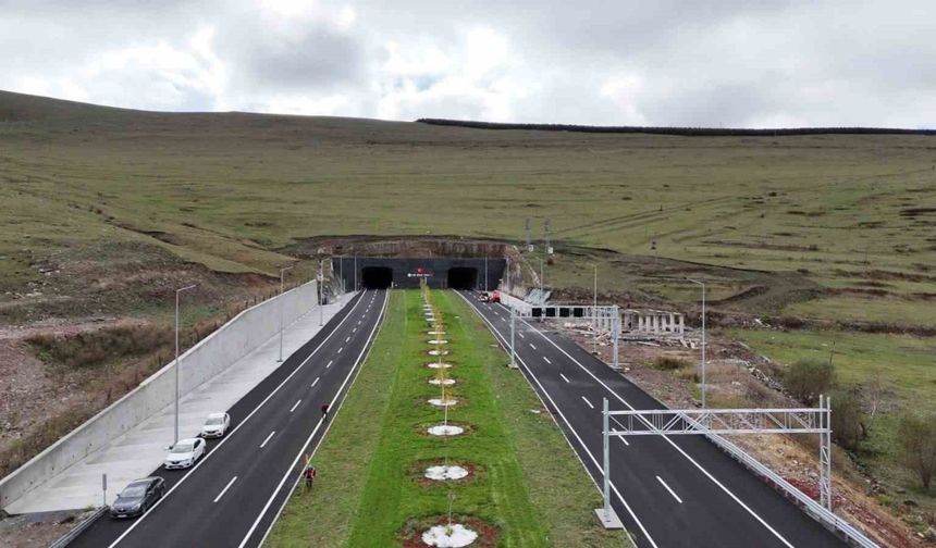 Aşık Şenlik Tüneli ve Çıldır-Aktaş bağlantı yolu açılıyor