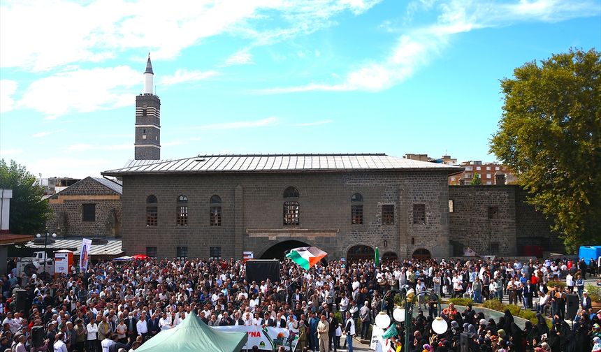 DİYARBAKIR - İsrail'in Gazze'ye saldırıları protesto edildi