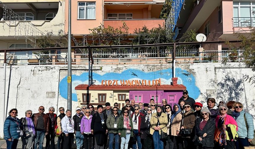 ’3. Yaş Üniversitesi’ öğrencilerinden tarih gezisi