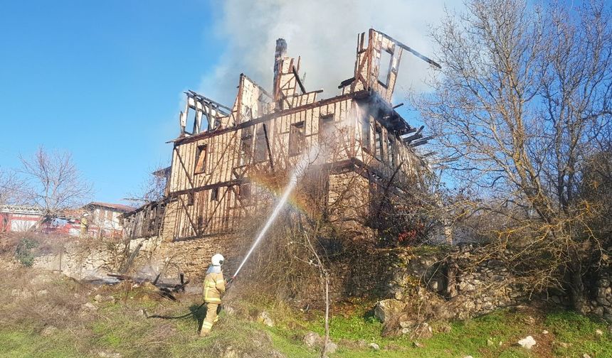 350 yıllık konaktan geriye bir harabe kaldı