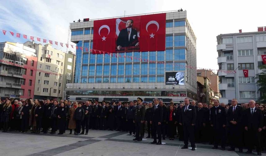 Atatürk, vefatının 86. yıldönümünde Uşak’ta anıldı