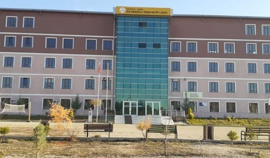 Gediz Kız Anadolu İmam Hatip Lisesi hiçe desteği almaya hak kazandı