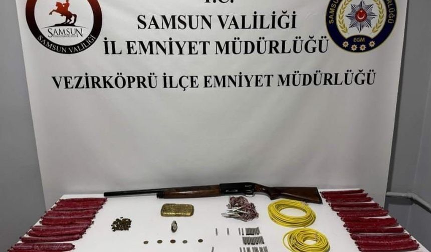 Samsun’da kaçak tarihi eserler ele geçirildi