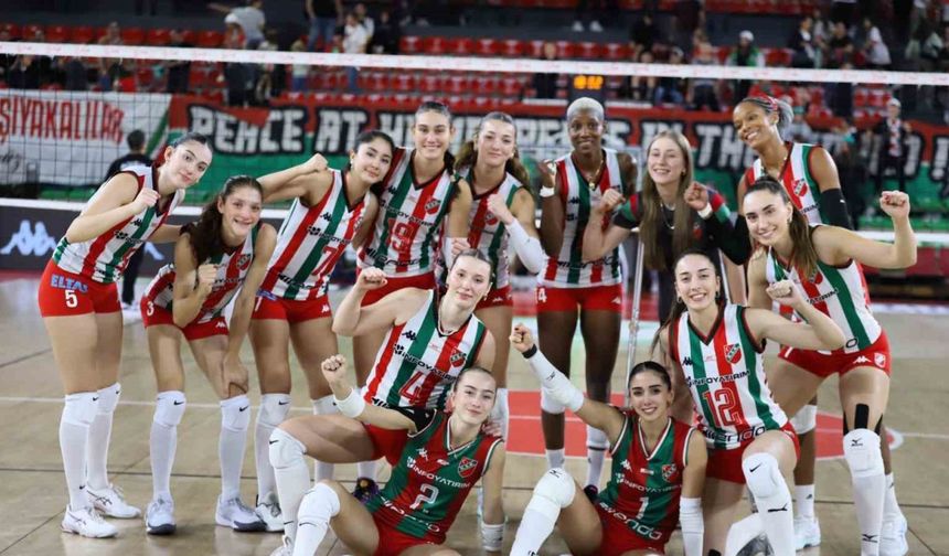 Voleybolda Karşıyaka-Göztepe derbisi oynanacak