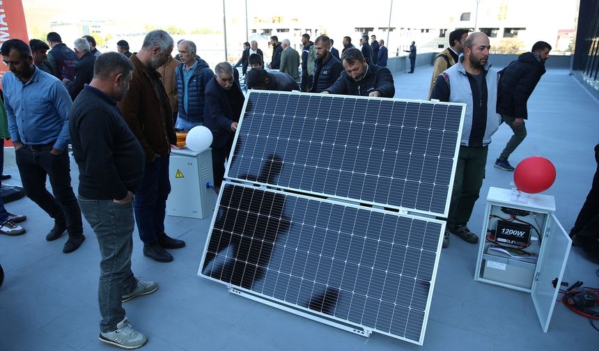 BİNGÖL - 140 besiciye hibe destekle güneş enerjisi paneli dağıtıldı