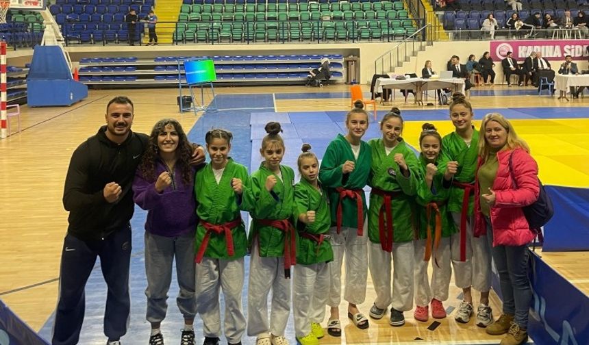 Kız Judo Takımından Türkiye üçüncülüğü