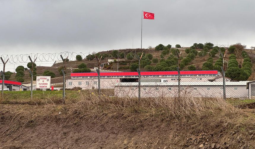 Balıkesir'de patlayıcı üretilen fabrikada patlama meydana geldi: 12 ölü