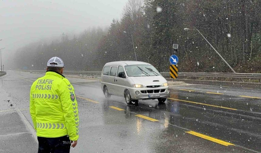 Bolu Dağı kar altında kaldı