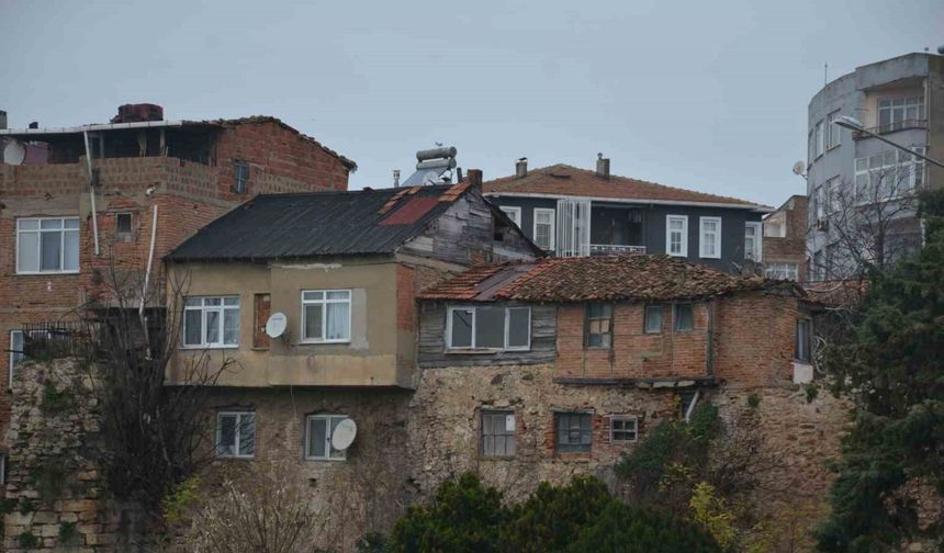 Sinop Kalesi, üzerindeki kalekondulardan kurtarılacak