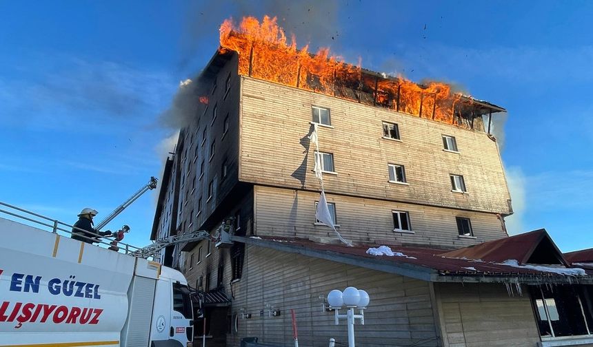 Otelde çıkan yangında 10 kişi hayatını kaybetti