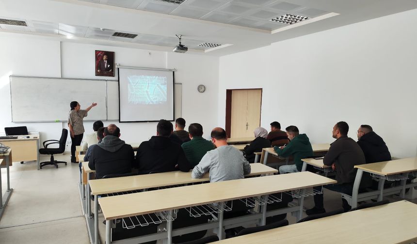 SNÜ mutfak personeline hijyen eğitimi verildi