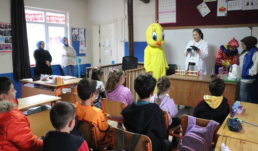 Sinop'taki köy okullarında deney etkinliği düzenlendi