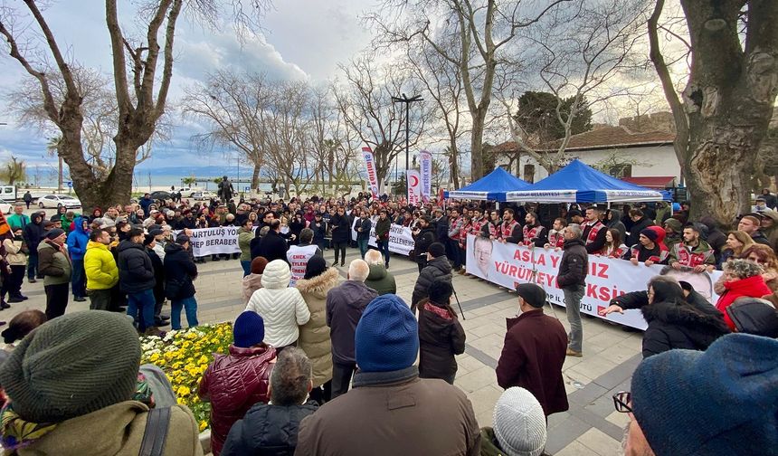 Sinop’ta STK’lar İmamoğlu için meydana indi