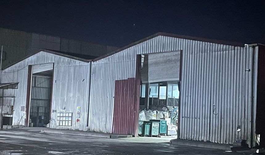 Çöp ayrıştırma tesisindeki iş kazasında ölen işçinin cenazesi defnedildi