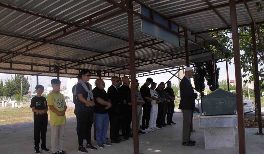 Su kanalında ölü bulunan çocuk toprağa verildi