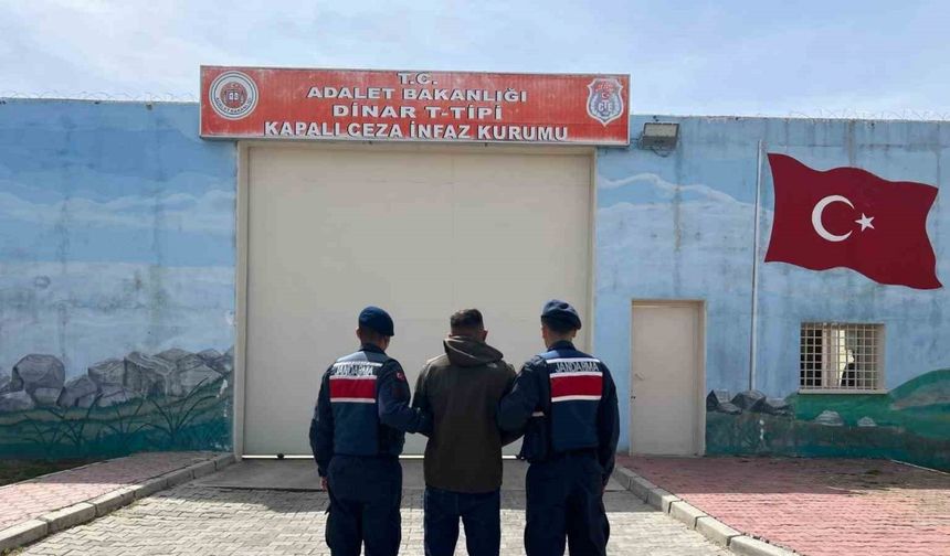 Hırsızlık suçundan aranan şahıs jandarma ekiplerince yakaladı