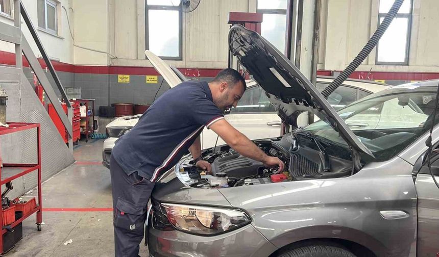 Uzmanlardan araç yangınlarına karşı basit önlem uyarısı