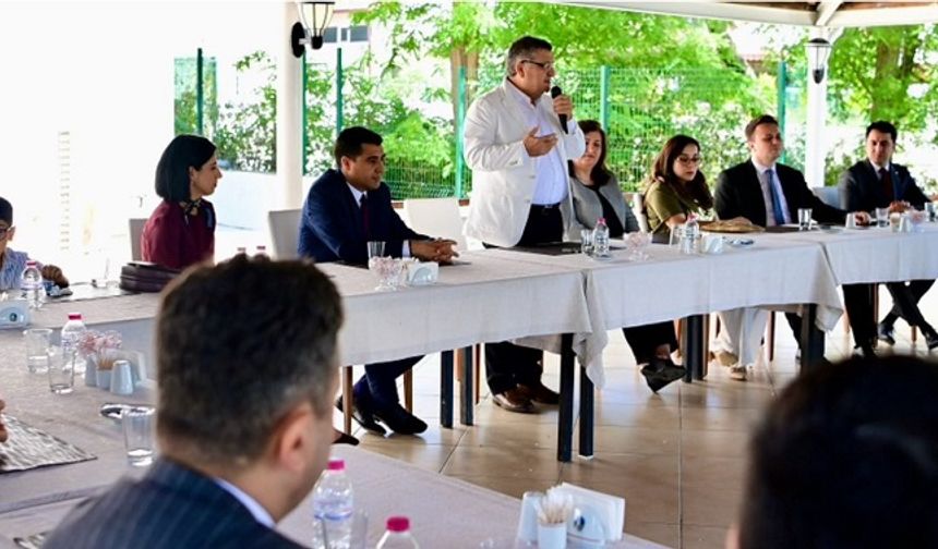 Vali Özarslan, kaymakamlarla veda programında buluştu